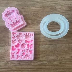 Resin molds